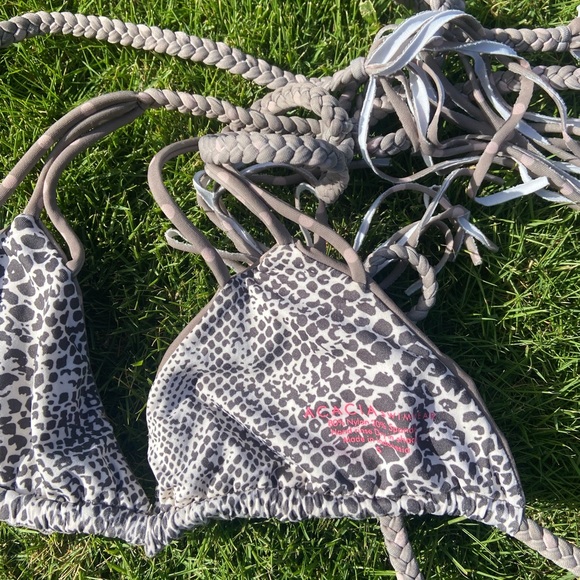 Acacia top - Picture 2 of 2